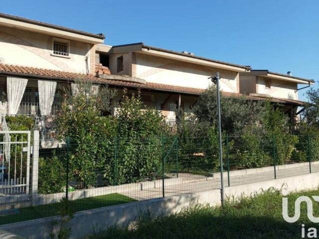 Vendesi villa singola a Collecorvino via c.Da barberi