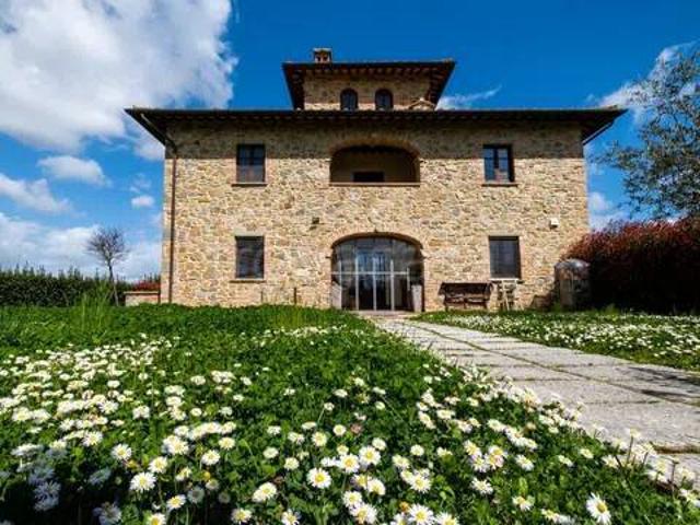Vendesi villa singola a Cortona, Fratta Santa Caterina