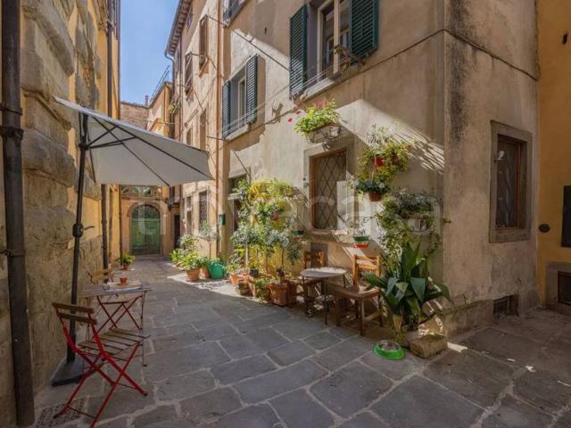 Vendesi villa singola a Cortona via Nazionale No Number