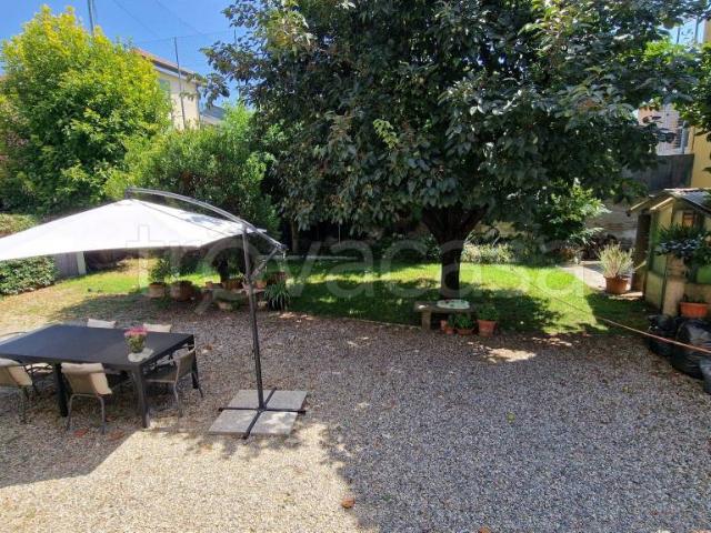 Vendesi villa singola a Crema