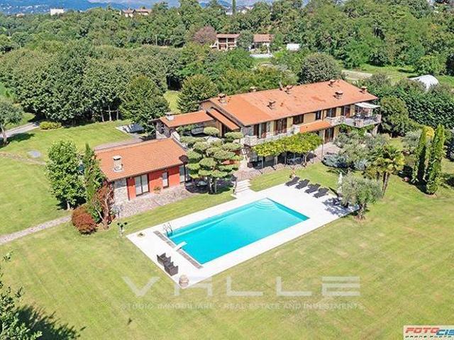 Vendesi villa singola a Dalmine via XXV Aprile