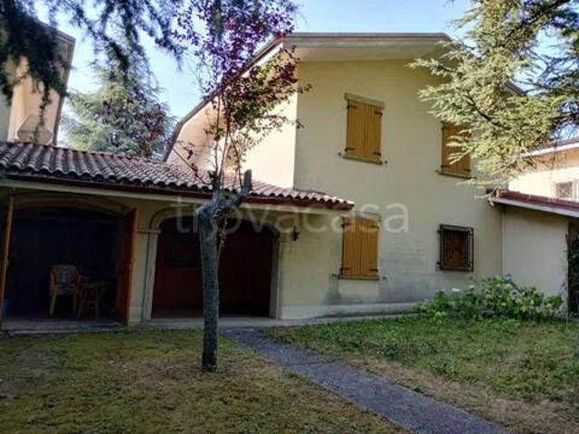 Vendesi villa singola a Faeto, Serramazzoni