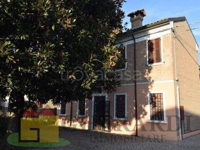 Vendesi villa singola a Ferrara via Giuseppe Fabbri, 323, Ippodromo