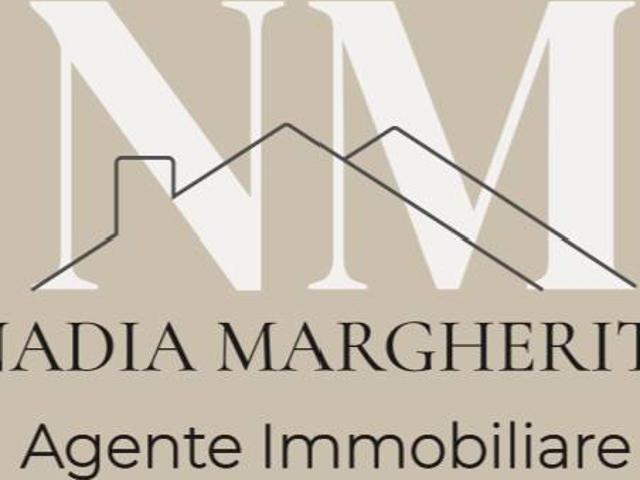Vendesi villa singola a Fiesole via Faentina