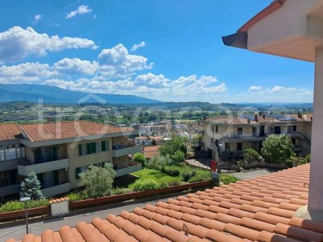 Vendesi villa singola a Figline e Incisa Valdarno via Giovanni Amendola