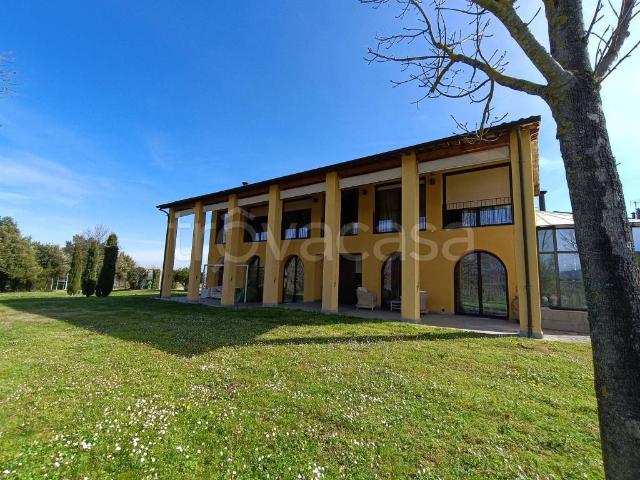 Vendesi villa singola a Forlì, Vecchiazzano Ospedale