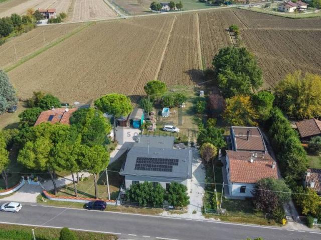 Vendesi villa singola a Forlimpopoli