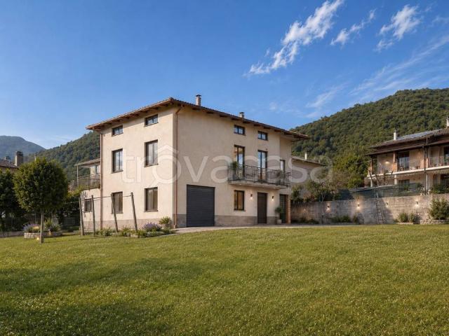 Vendesi villa singola a Fossato di Vico via Borghetto