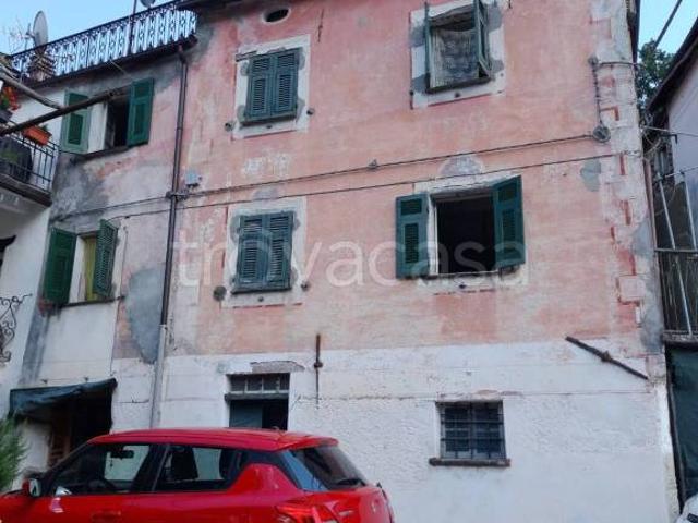 Vendesi villa singola a Garbarino, Rovegno