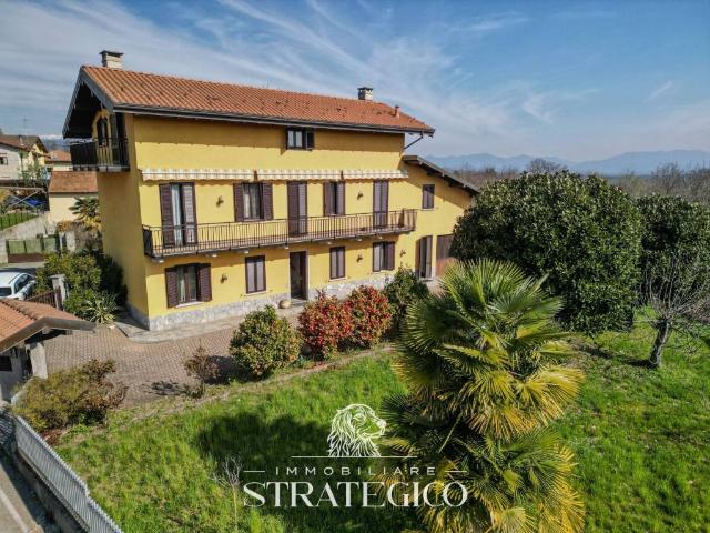 Vendesi villa singola a Gattico Veruno via Vallone, 9