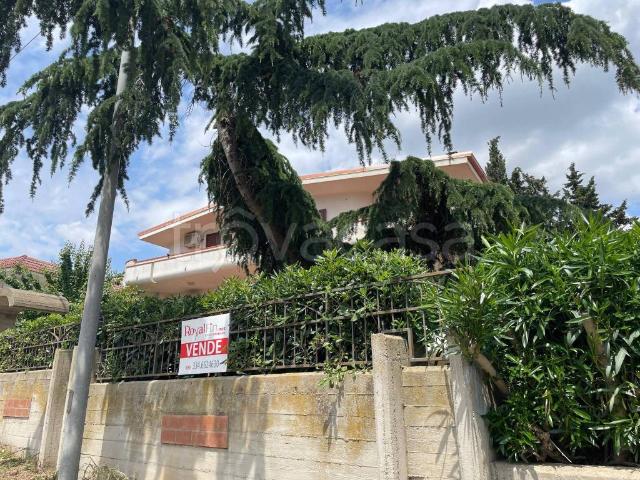 Vendesi villa singola a Ginosa