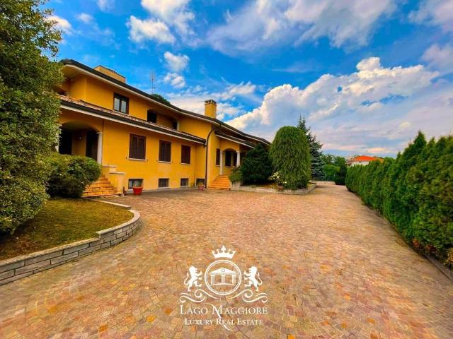 Vendesi villa singola a Gozzano via Tancognino, 38