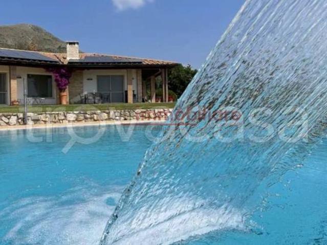Vendesi villa singola a Itri