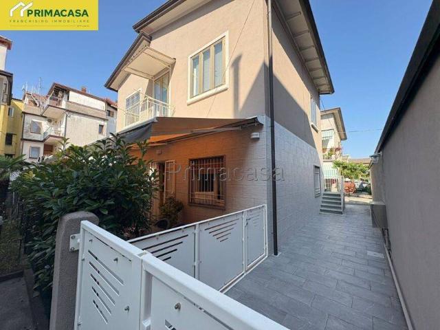 Vendesi villa singola a Jesolo via Vicenza, 10
