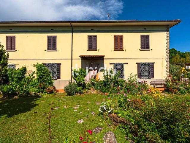 Vendesi villa singola a Larciano via Giovanni Falcone