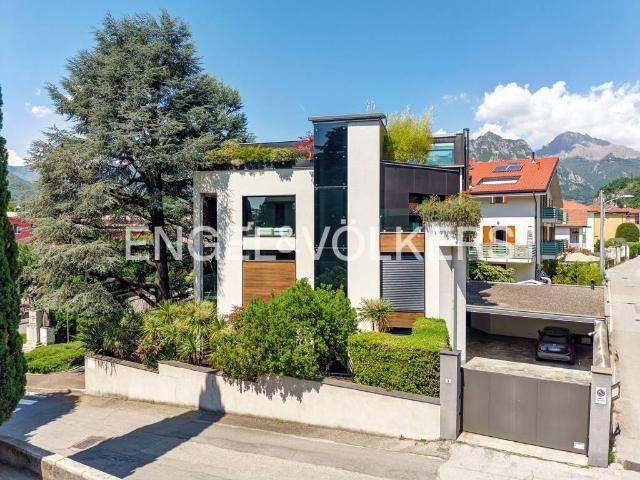 Vendesi villa singola a Lecco via Giovanni Paisiello, Maggianico Bione