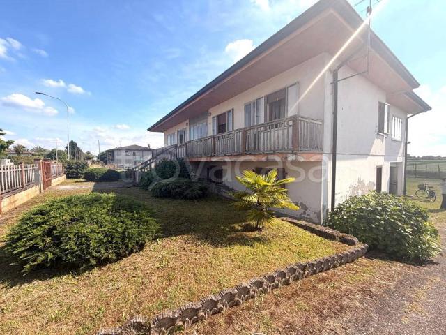 Vendesi villa singola a Legnago corso della Vittoria, 2