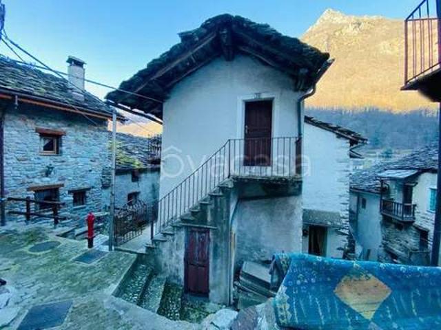 Vendesi villa singola a Lillianes