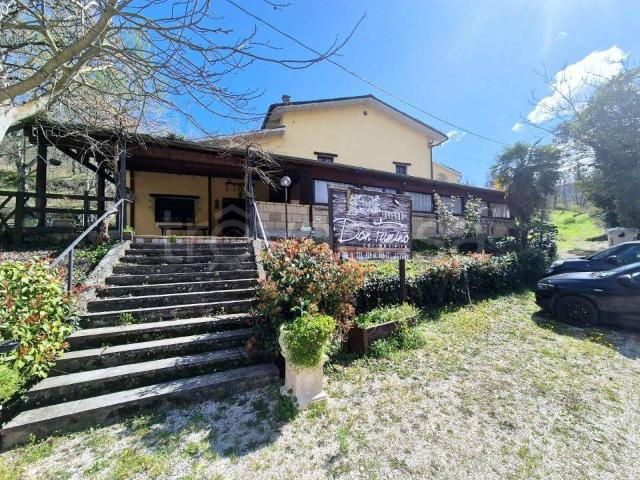 Vendesi villa singola a Manoppello