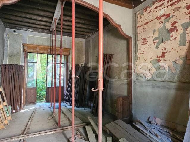 Vendesi villa singola a Macherio