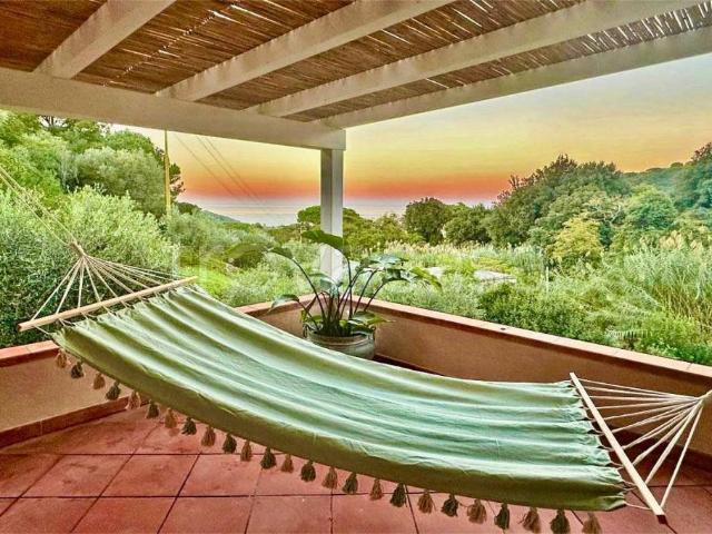 Vendesi villa singola a Marciana Marina