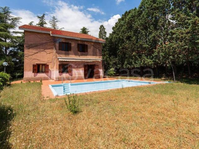 Vendesi villa singola a Mascalucia via orosio, 9