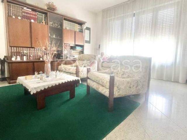Vendesi villa singola a Massarosa