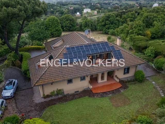 Vendesi villa singola a Monte Porzio Catone via Tuscolo