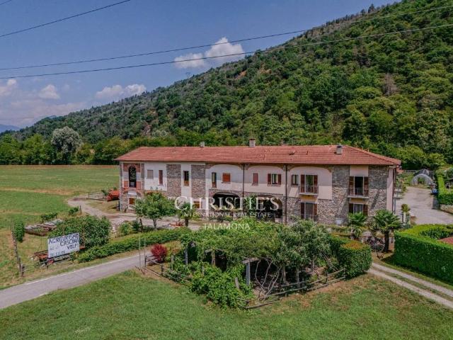 Vendesi villa singola a Montegrino Valtravaglia