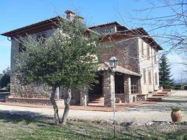 Vendesi villa singola a Monticiano strada Provinciale 73 Bis