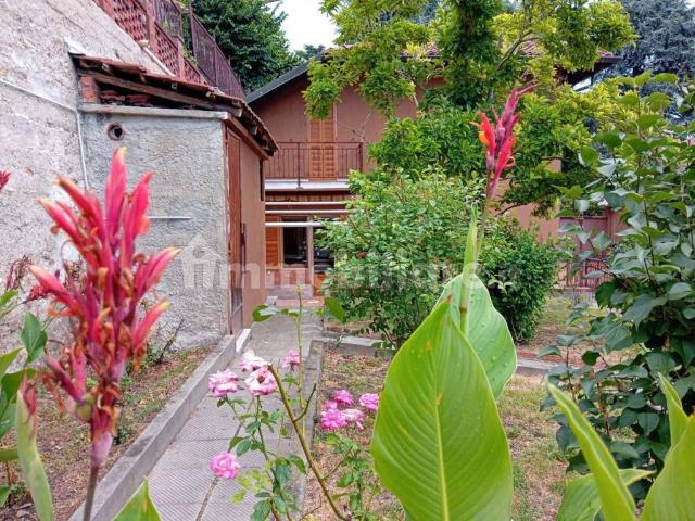 Vendesi villa singola a Moncalieri, Aje
