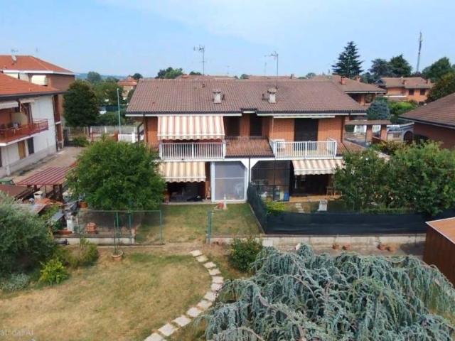 Vendesi villa singola a Moncalieri, Tagliaferro Tetti Piatti
