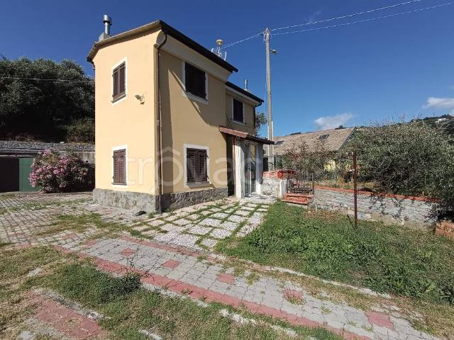 Vendesi villa singola a Moneglia