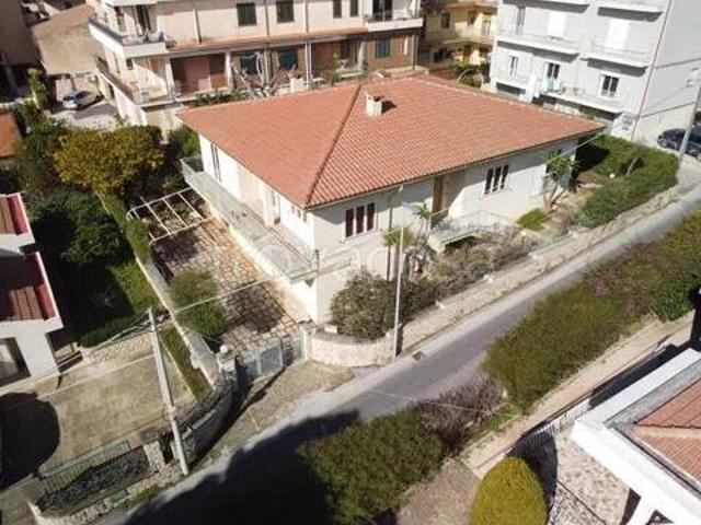 Vendesi villa singola a Modica Sorda, Modica
