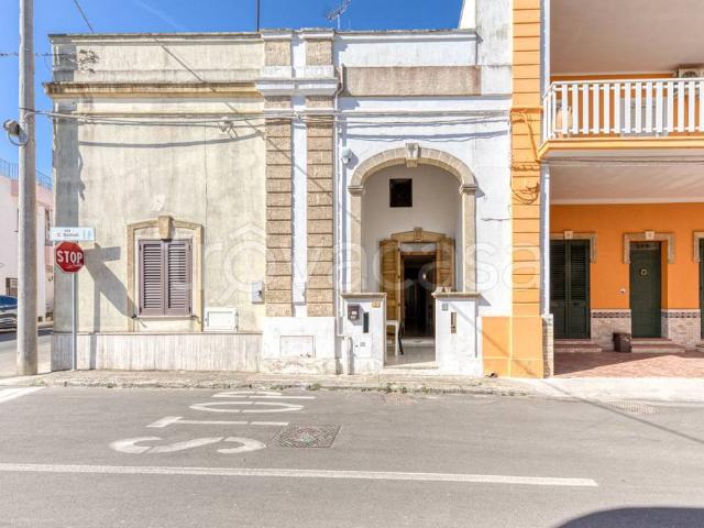 Vendesi villa singola a Morciano di Leuca via Cesare Battisti, 42