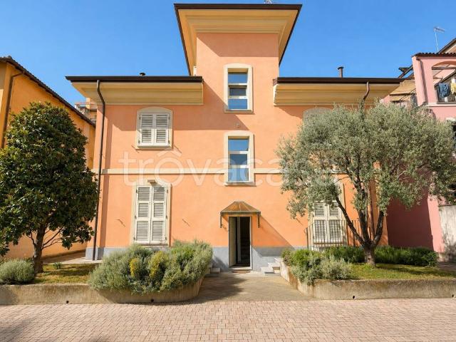 Vendesi villa singola a Novi Ligure via Felice Cavallotti, 45
