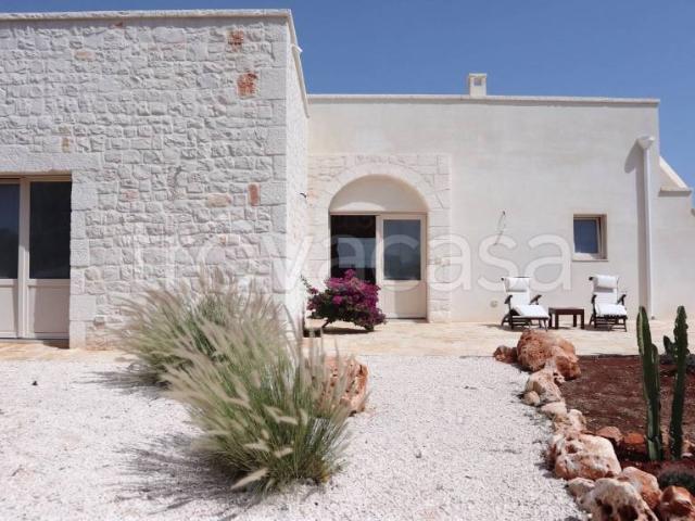 Vendesi villa singola a Ostuni