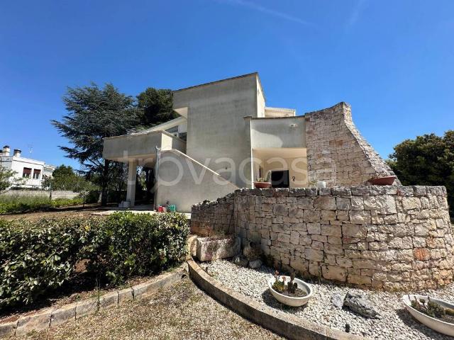 Vendesi villa singola a Ostuni