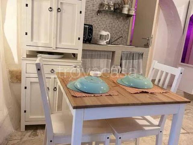 Vendesi villa singola a Ostuni via Nino Bixico