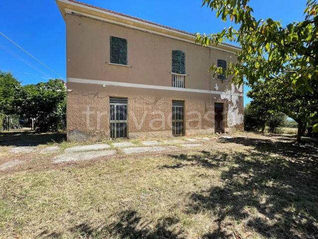 Vendesi villa singola a Ortona
