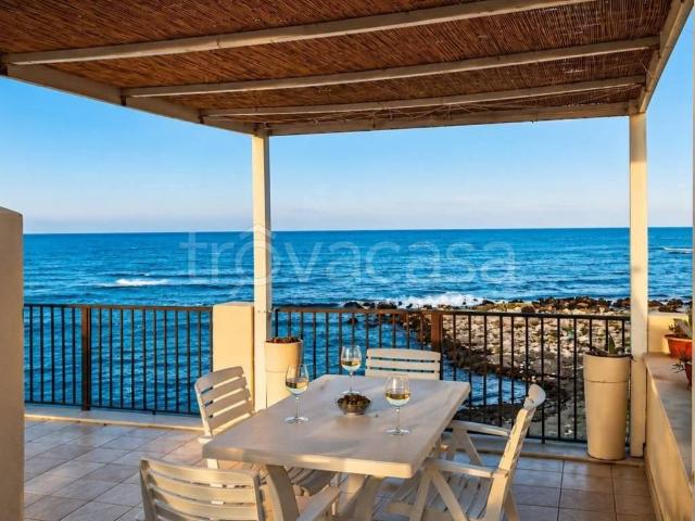 Vendesi villa singola a Pachino viale Lido