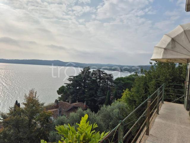 Vendesi villa singola a Padenghe sul Garda via Antonio Meucci