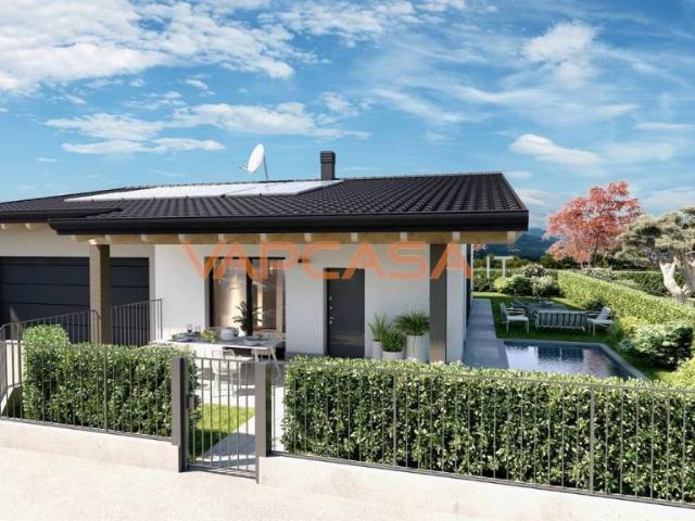 Vendesi villa singola a Palazzolo sull'Oglio via franco bonari