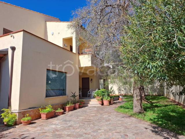 Vendesi villa singola a Palermo via Agenore, 31, Mondello Valdesi