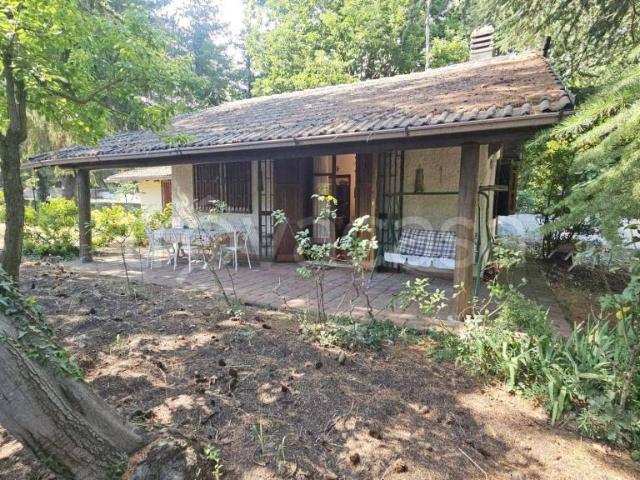 Vendesi villa singola a Pedara via Tarderia, 186/1