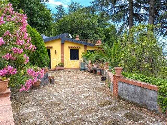 Vendesi villa singola a Pedara via trigona, 7