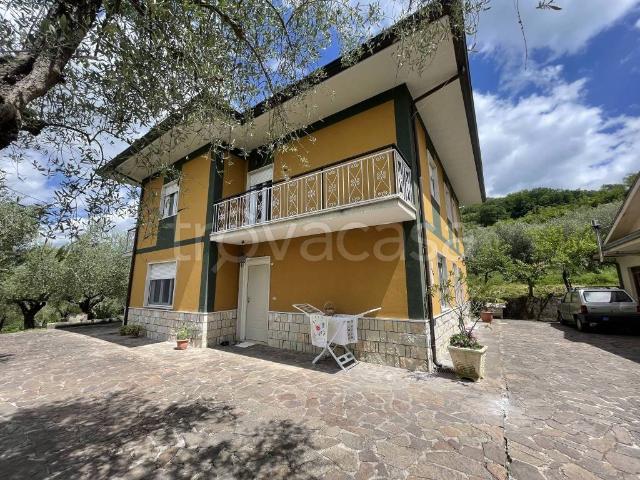 Vendesi villa singola a Picinisco via Colle Panico