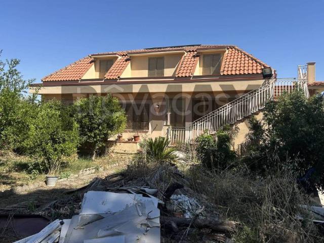 Vendesi villa singola a Pietraperzia via della pace, 109