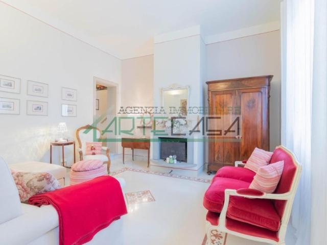 Vendesi villa singola a Pisa via Livornese, La Vettola