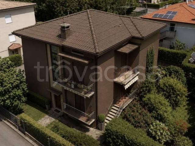 Vendesi villa singola a Ponte San Pietro via XXIV Maggio, 20